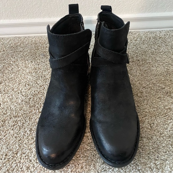 Born black booties - Picture 4 of 4